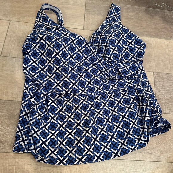 LANDS END WOMENS 22W BLUE AND WHITE TANKINI SWIM TOP - Picture 1 of 7